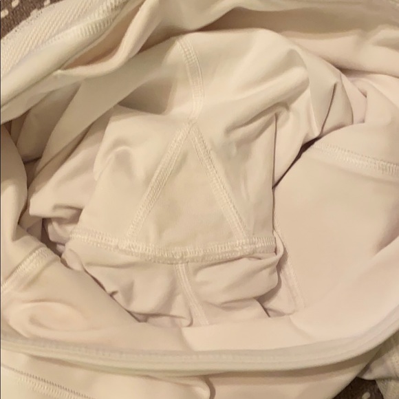 Lululemon Crops - Picture 6 of 6